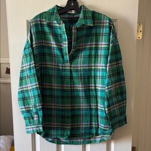 Day + Moon NWT Green and Purple plaid lightweight flannel size M